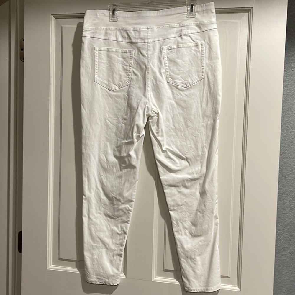 Chicos White Pants - Picture 2 of 9